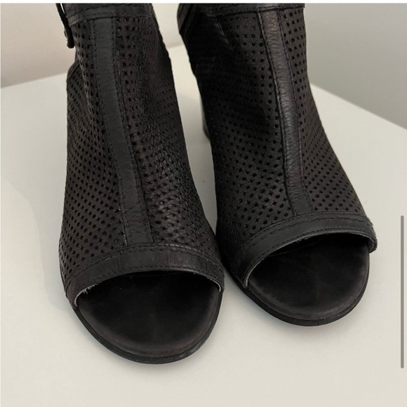 NERO Giardini Block Heel Peep Toe - Picture 5 of 7